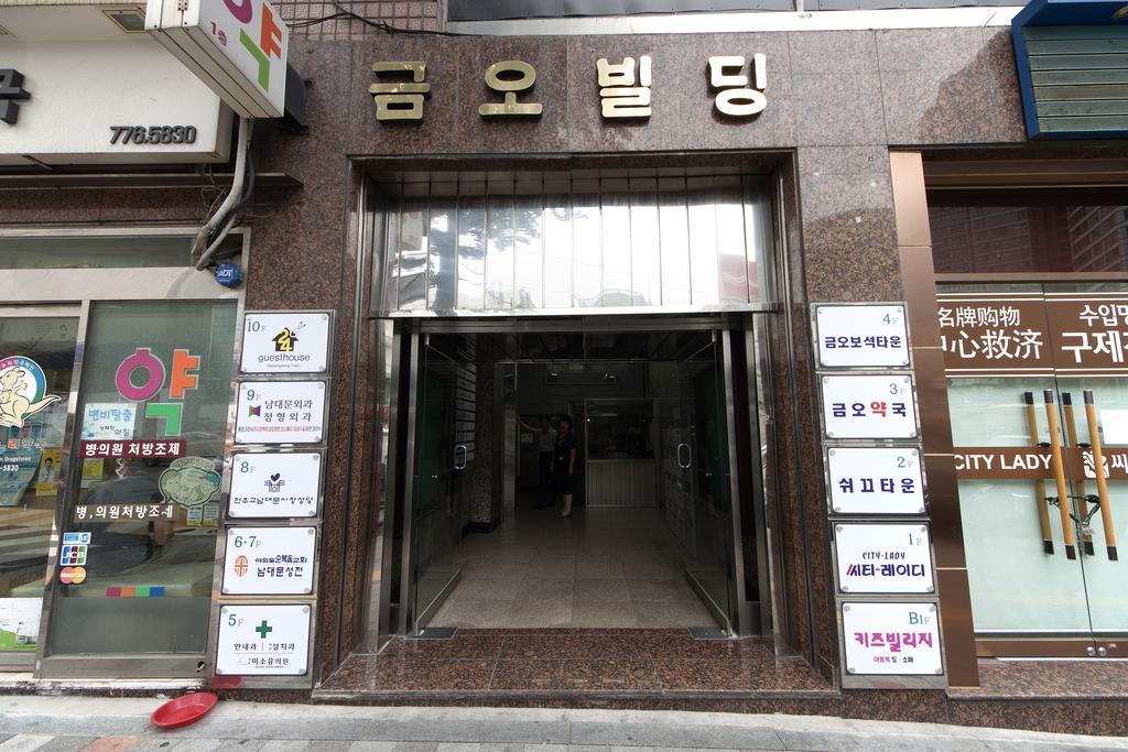24 Guesthouse Myeongdong Town Сеул Екстер'єр фото